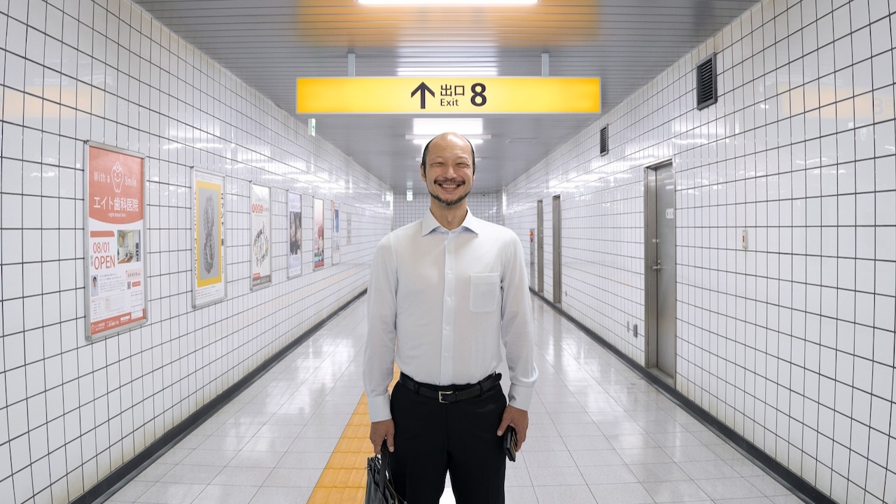 Exit 8: El laberinto infinito de un peculiar purgatorio